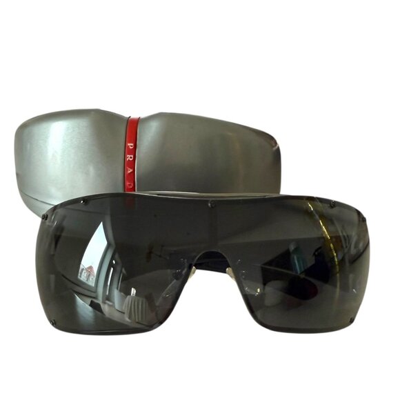 VINTAGE PRADA SPS 51G 5AV-1A1. 120 BLACK WRAP FRAME SUNGLASSES red tab Y2K - Picture 1 of 9